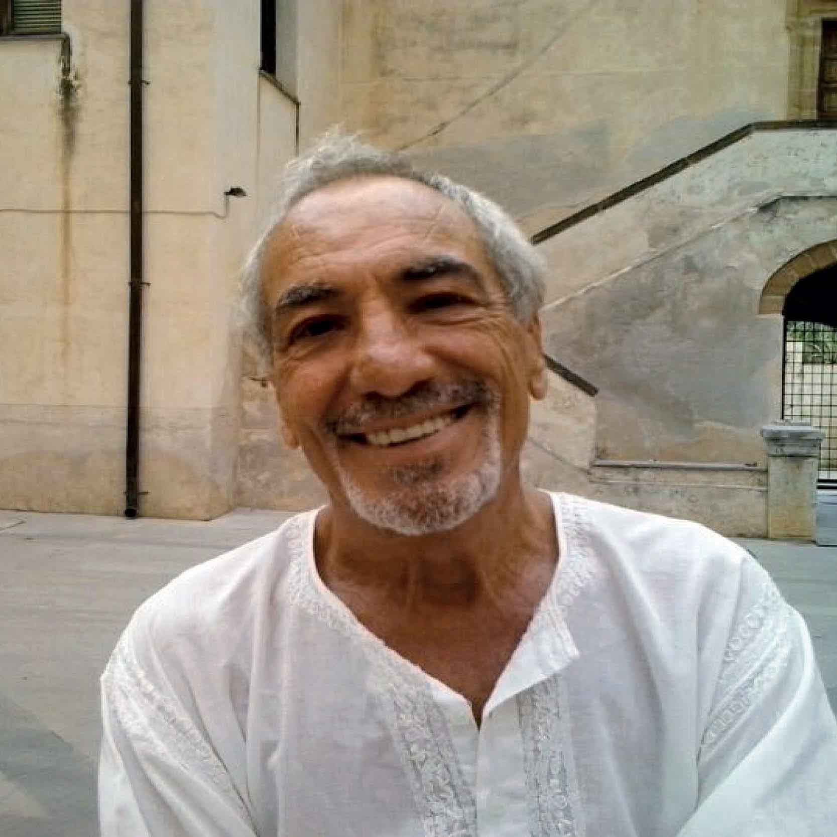 Author Swatantra Sarjano